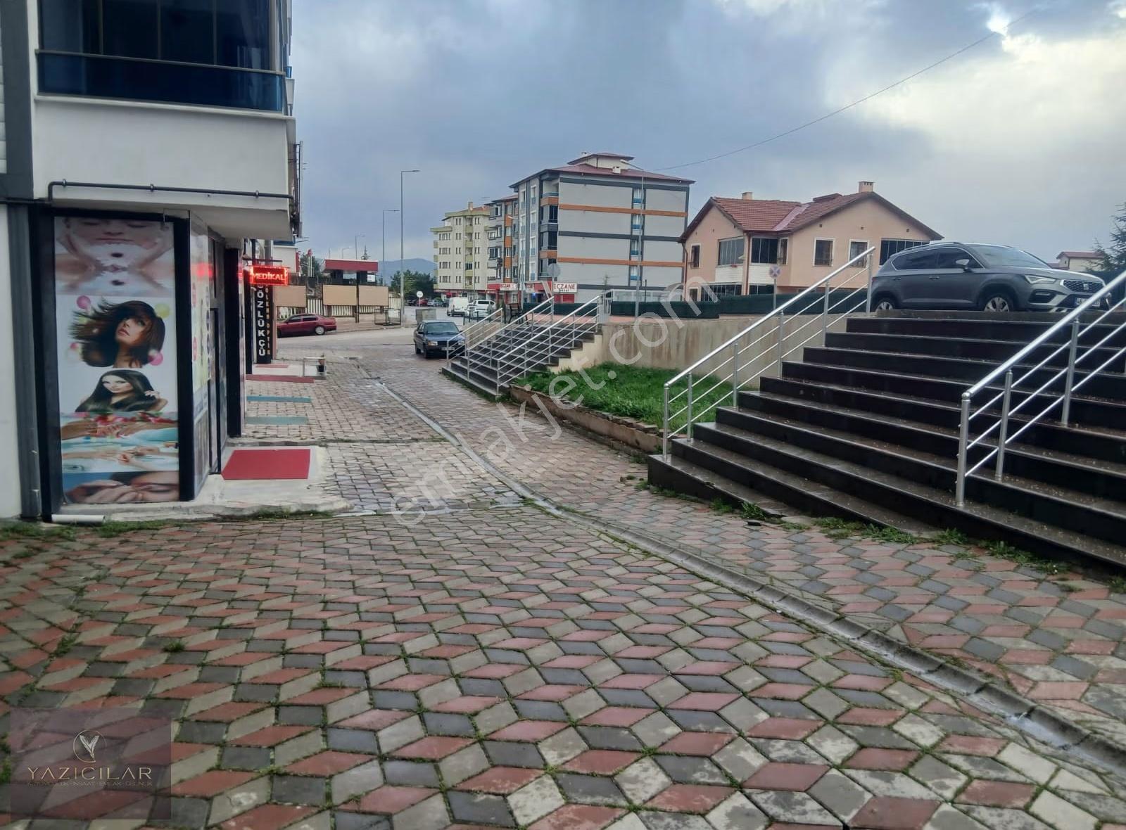 Hastane Yol Üzeri,vadi City Binaları Altında 65 M² Dükkân - Görsel 7