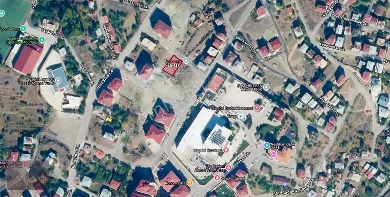 Suşehri Hastane Bölgesinde 592 M² İmarlı Arsa