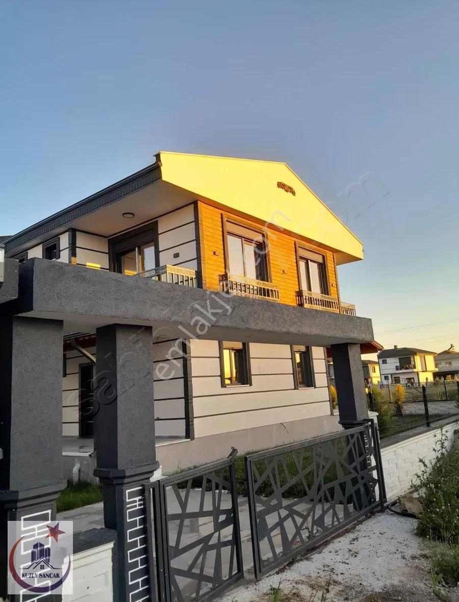 Kuzey Sancak'tan Satılık 3+1 Köşe Konumlu Villa - Görsel 18