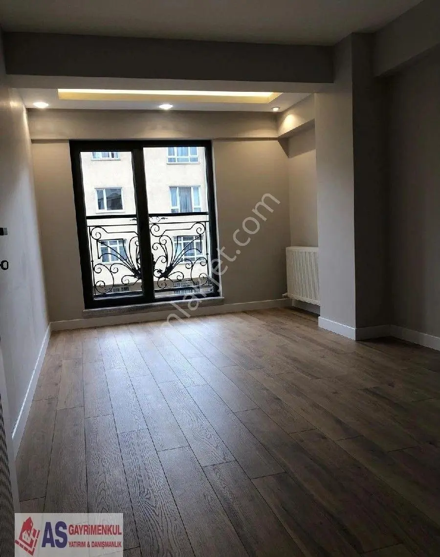 Bahçelievler De Ara Kat , Ebeveyn Banyolu,kiler,giyinme Odalı, Bağımsız Mutfalı 4+1 Daire - Görsel 2