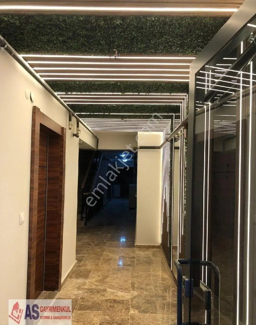 Bahçelievlerde Yeni 4+1 Anıtkabir Manzaralı Lüks Dubleks Daire - Görsel 4