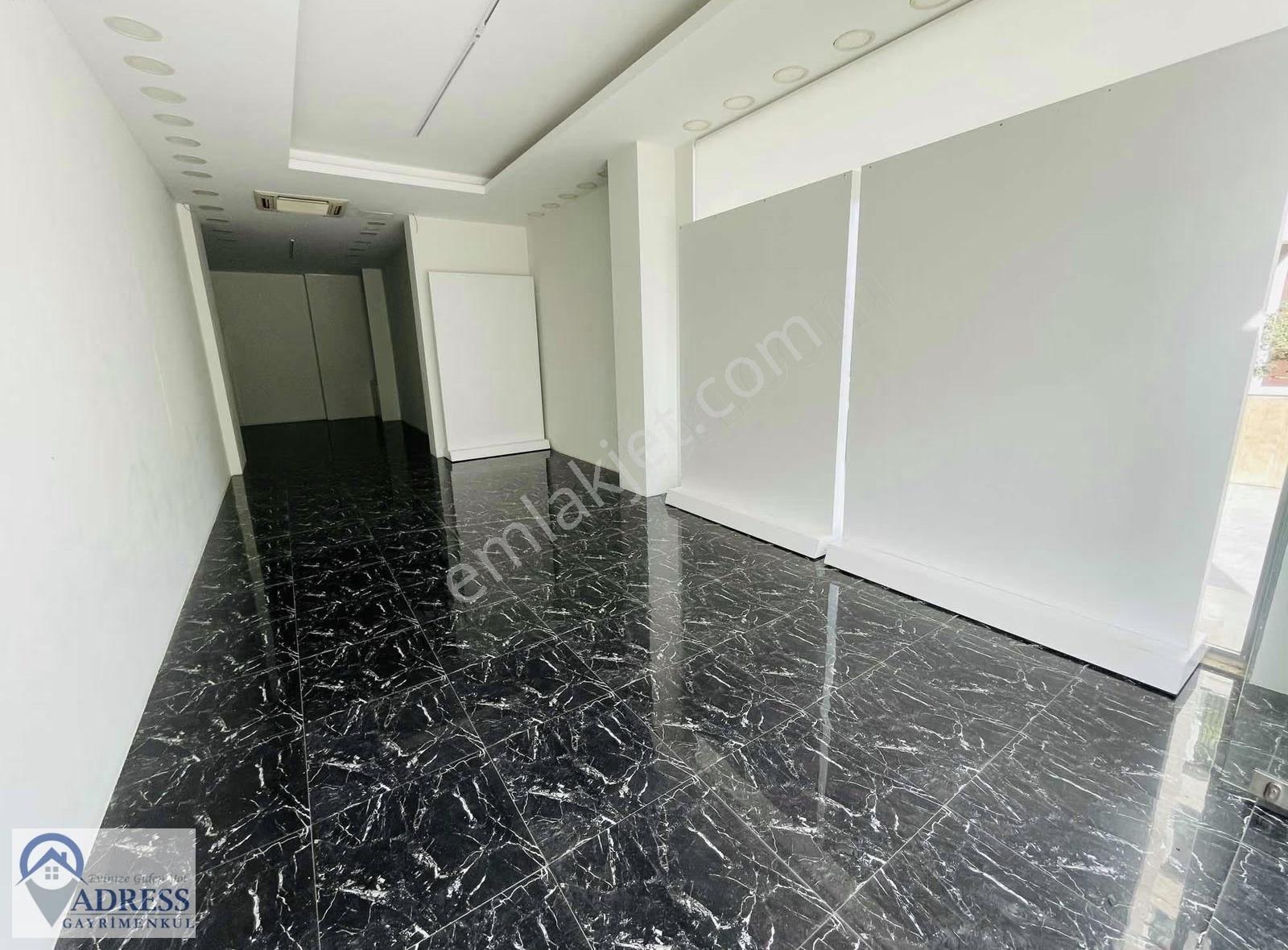 Caddebostan Cemil Topuzlu Caddesinde Kiralık Mağaza - Görsel 20