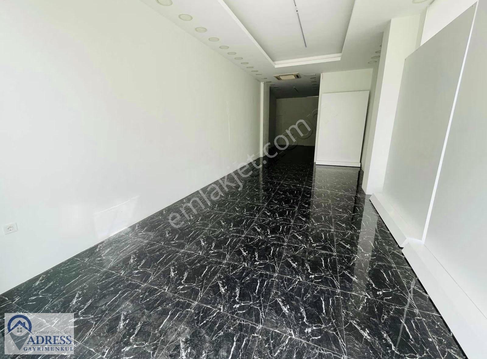 Caddebostan Cemil Topuzlu Caddesinde Kiralık Mağaza - Görsel 16