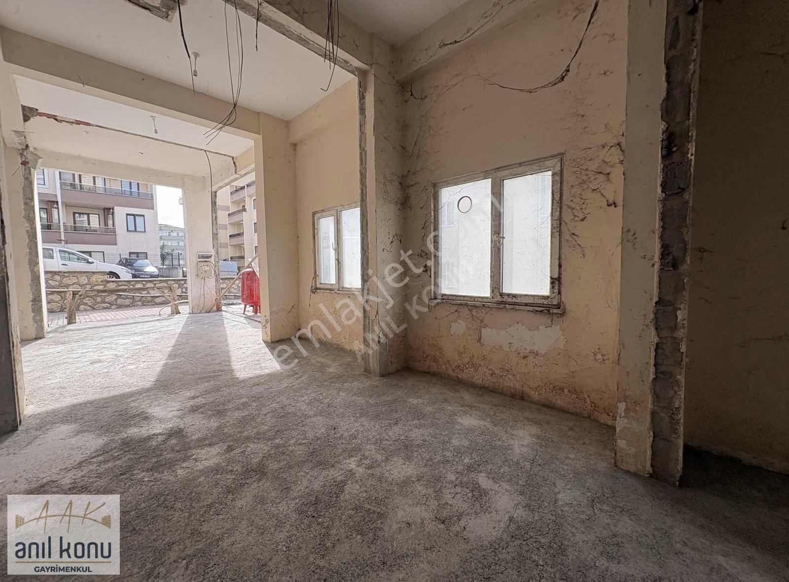 Anıl Konu'dan Tiro'ya Yakın Kiralık 100 Metrakare Dükkan - Görsel 8