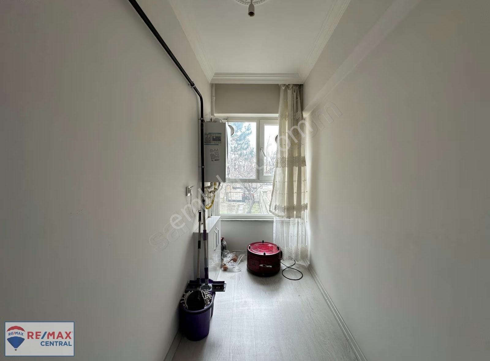 Re/max Central'dan M.a.ersoy Mah.'de 3+1 Satılık Daire - Görsel 9
