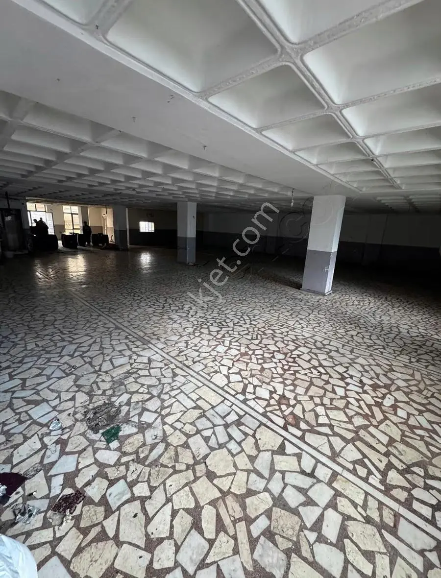 Bayrampaşa'da Kiralık 400 M² Atölye / İş Yeri - Görsel 12