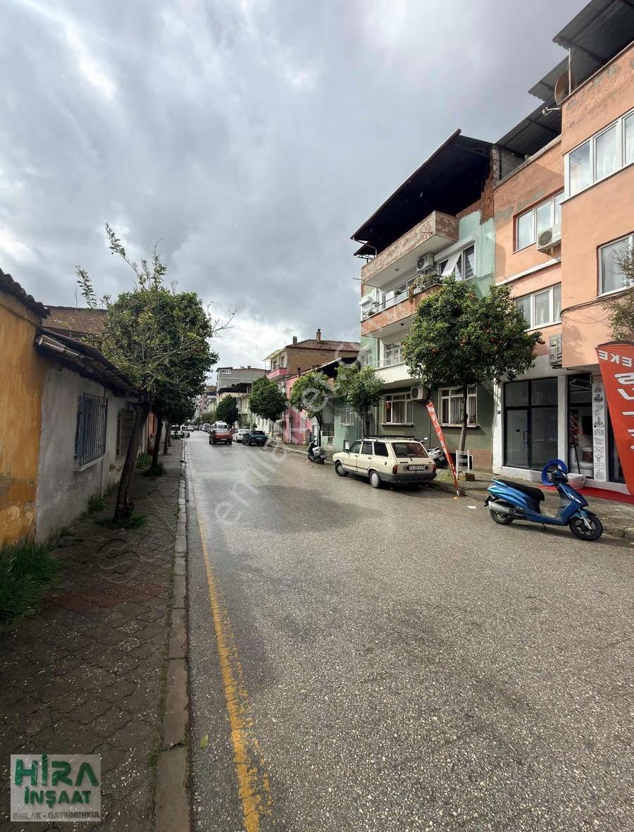 Aydın Nazilli Kurtuluş Mahallesinde Cadde Üstü - Görsel 18