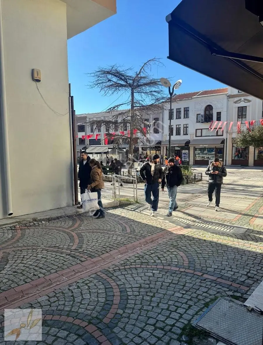 Özsoy Emlak Edirne'den Saraçlar Caddesi Kiralık Ofis Ve Dükkan - Görsel 3