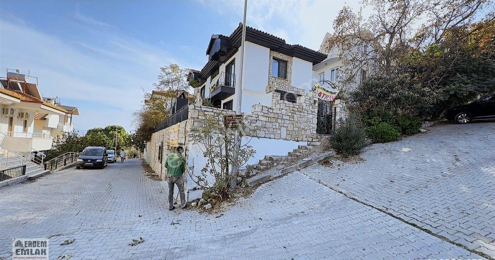 Datça İskele Merkezde Deniz Manzaralı Villa - Görsel 13