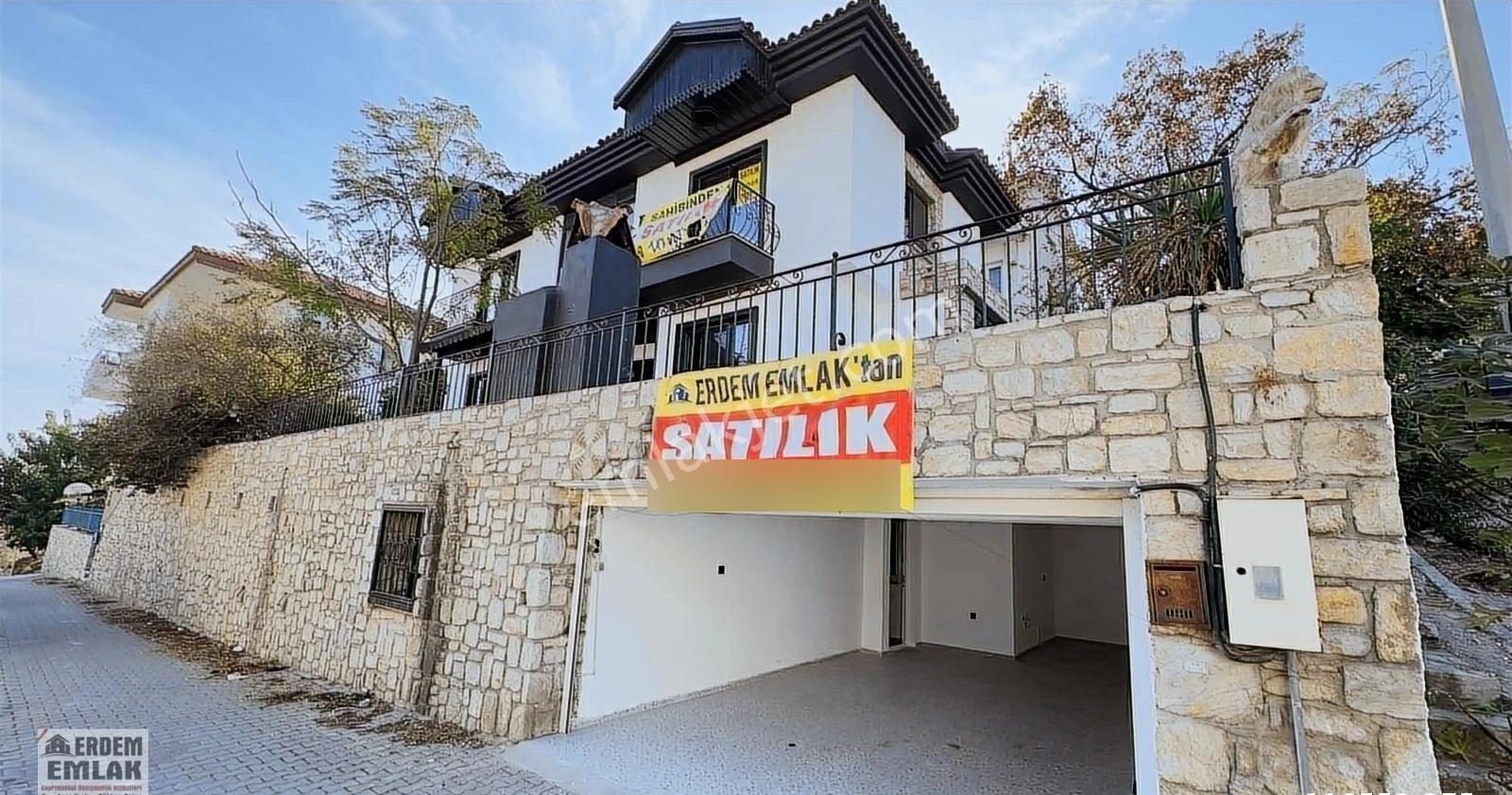 Datça İskele Merkezde Deniz Manzaralı Villa