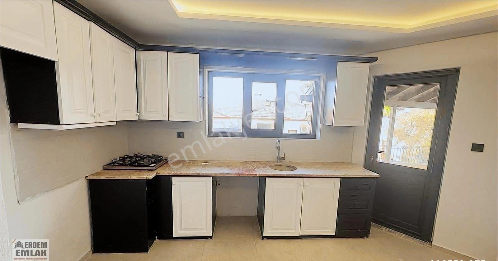 Datça İskele Merkezde Deniz Manzaralı Villa - Görsel 18