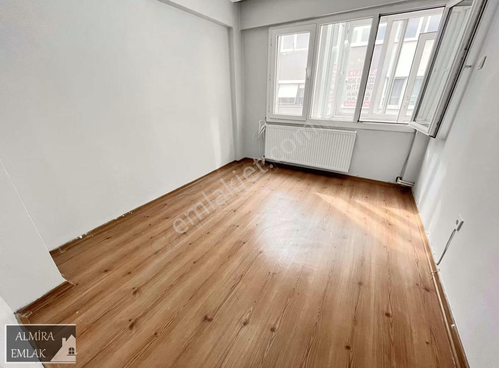 İnönü Cadde Arka Sokağı 3+1 Bakımlı D.gazlı Merkezi Yerde - Görsel 13
