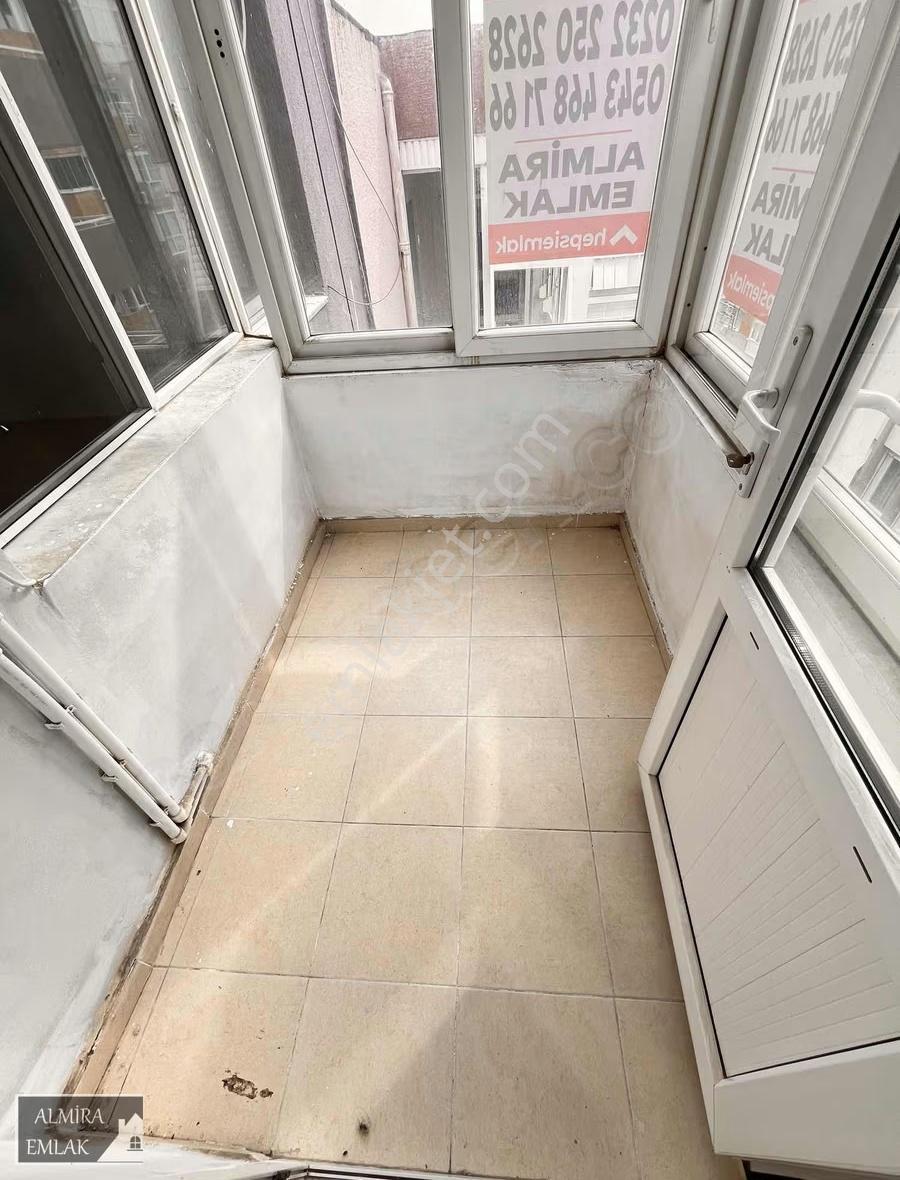 İnönü Cadde Arka Sokağı 3+1 Bakımlı D.gazlı Merkezi Yerde - Görsel 8
