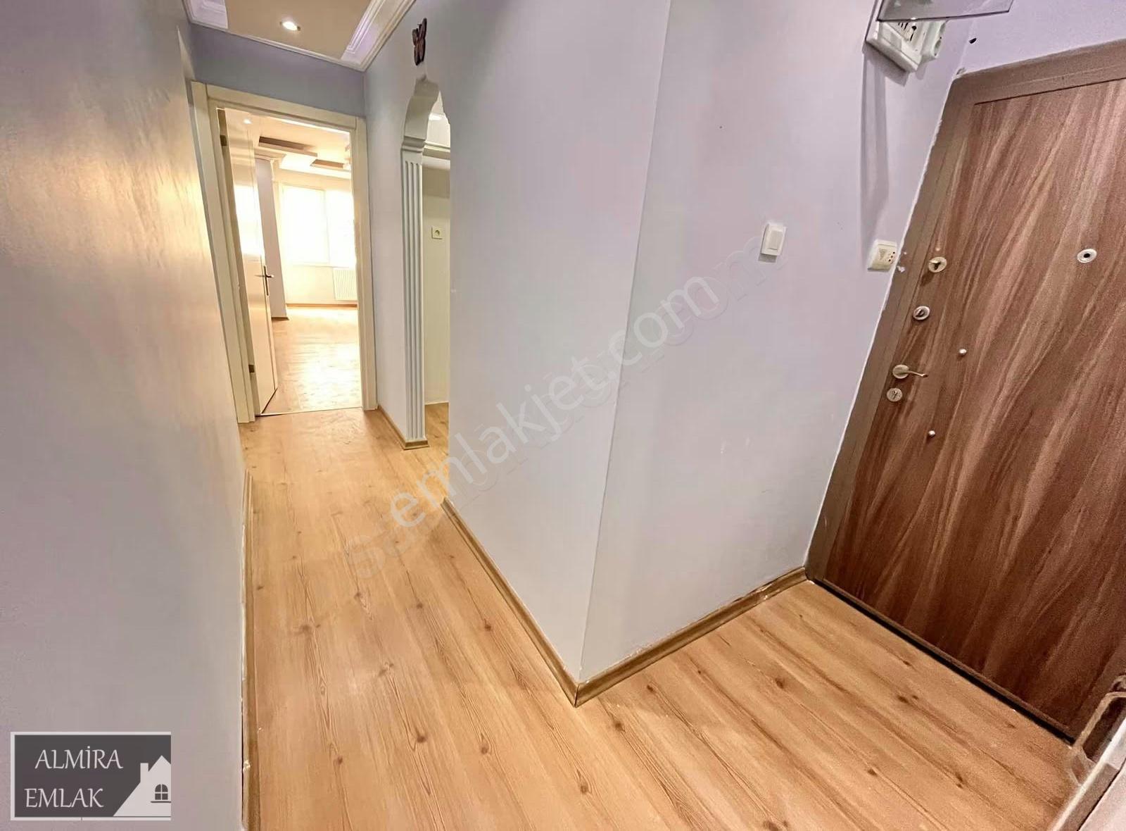 İnönü Cadde Arka Sokağı 3+1 Bakımlı D.gazlı Merkezi Yerde - Görsel 7