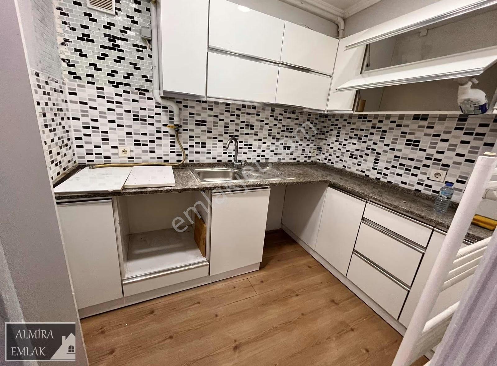 İnönü Cadde Arka Sokağı 3+1 Bakımlı D.gazlı Merkezi Yerde - Görsel 2