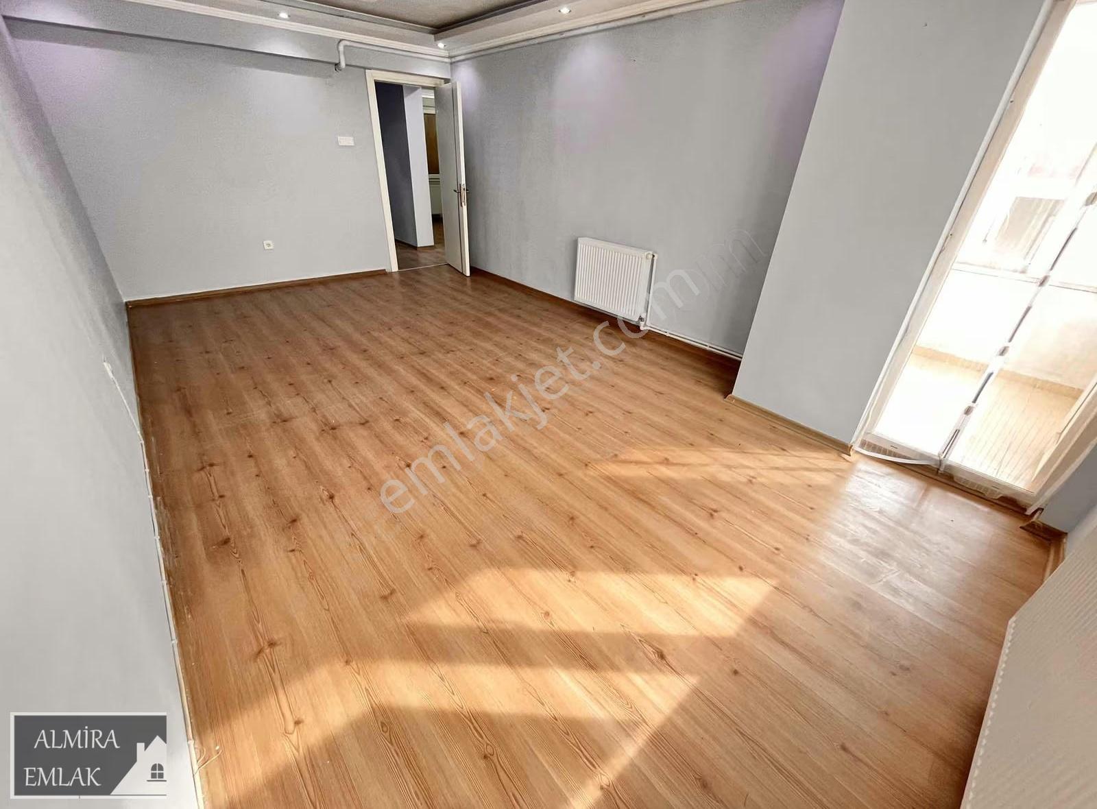 İnönü Cadde Arka Sokağı 3+1 Bakımlı D.gazlı Merkezi Yerde - Görsel 11