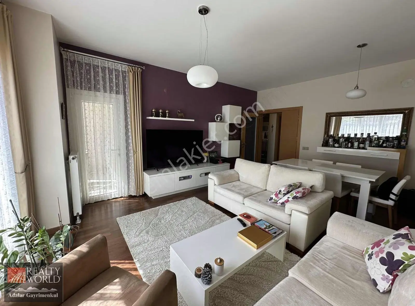 Başak Keçeci 'den Kiptaş Adatepe Ulaşıma Yakın Blok Satılık 2+1