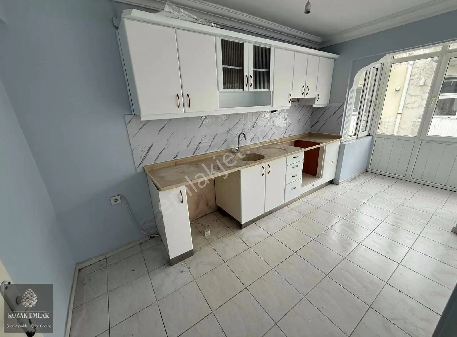 Ayvalık Aliçetinkayada Satılık 3 Artı 1 Sahile Yakın Daire - Görsel 8