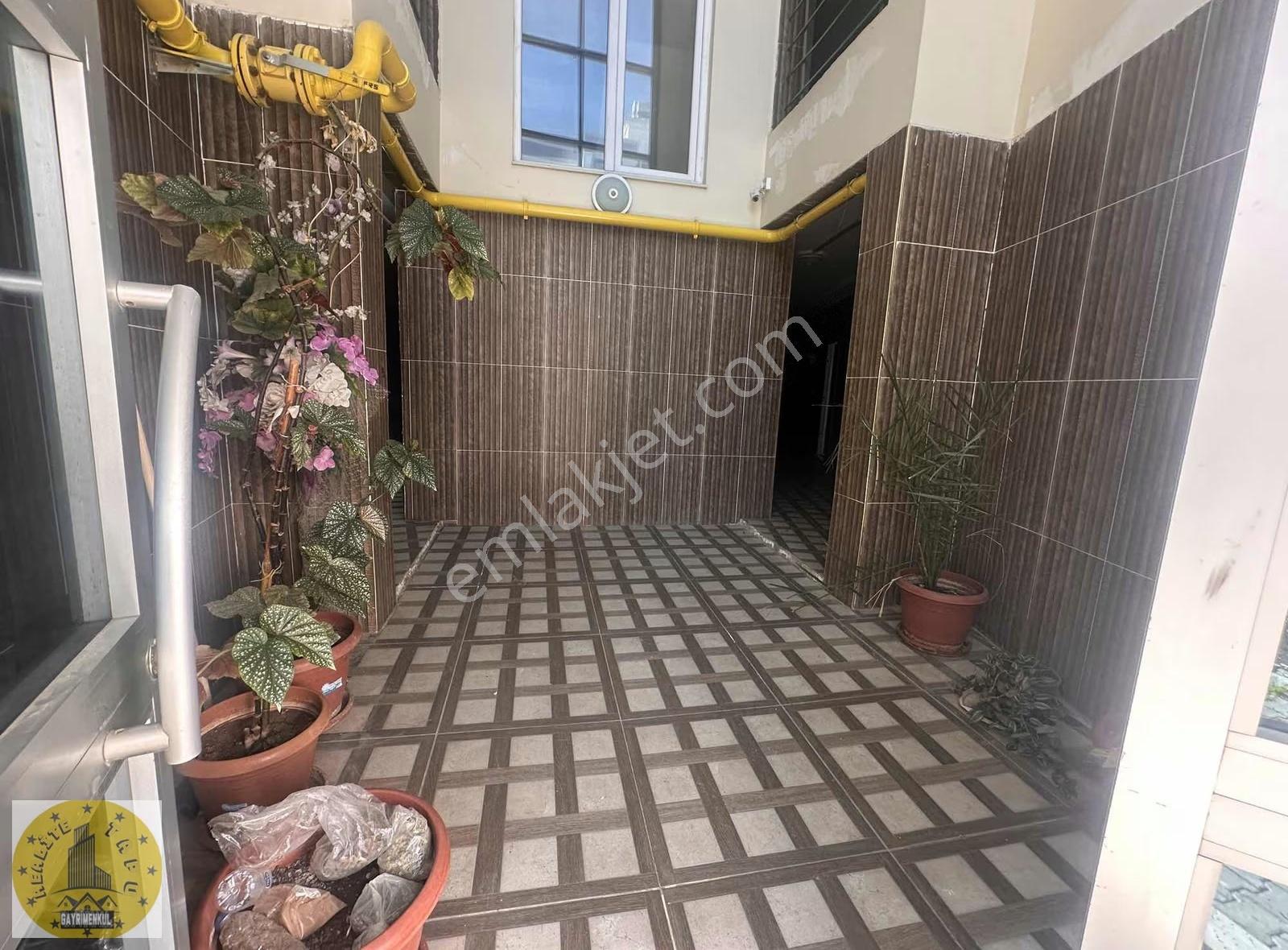 Realite Tapudan Sırında Eşyalı 1+1 Daire - Görsel 5