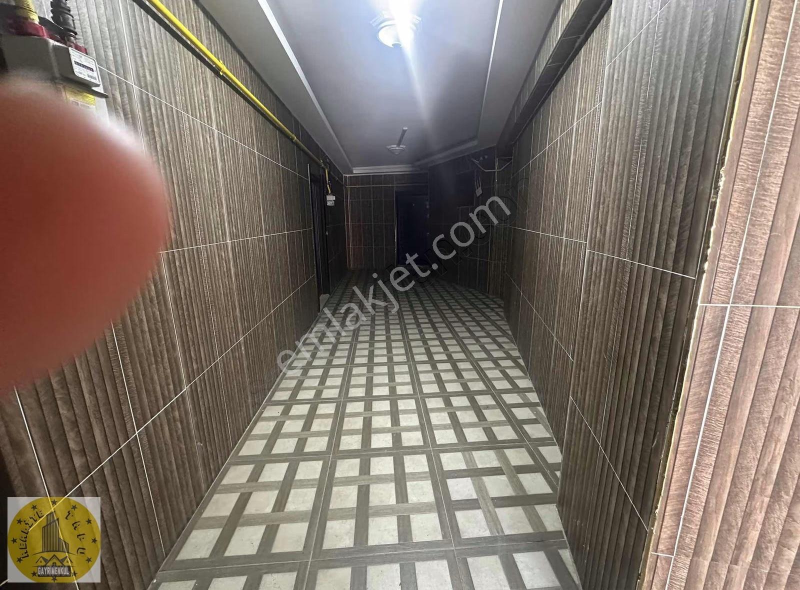 Realite Tapudan Sırında Eşyalı 1+1 Daire - Görsel 12