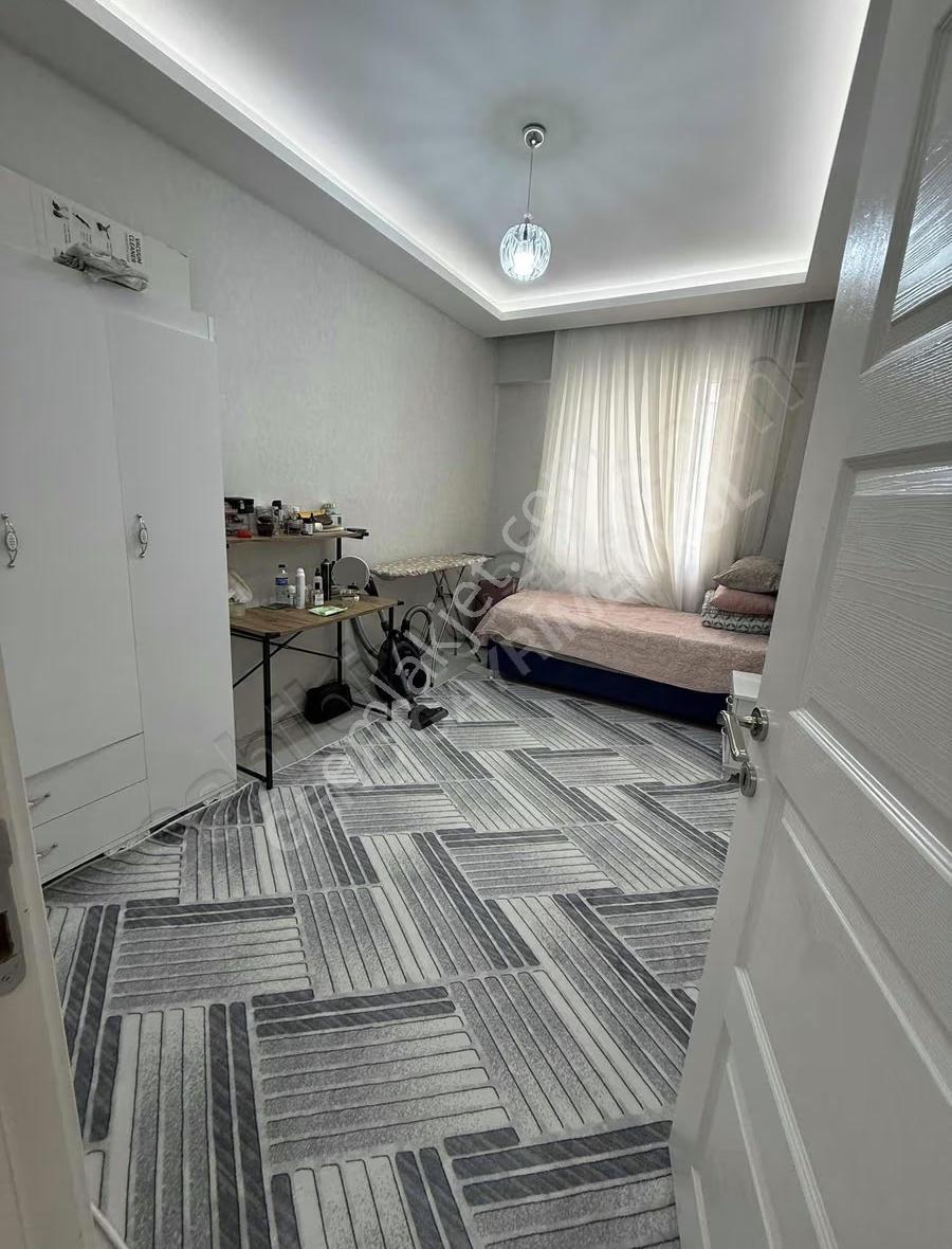 Genç Gayrimenkulden Üniversite Civarı Eşyalı 1+1 Kiralık Daire - Görsel 6