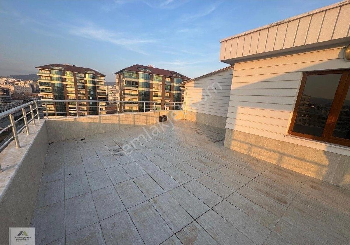 Şenevlerde Satılık 300 M2 7+1 Ultra Lüks Dubleks - Görsel 31