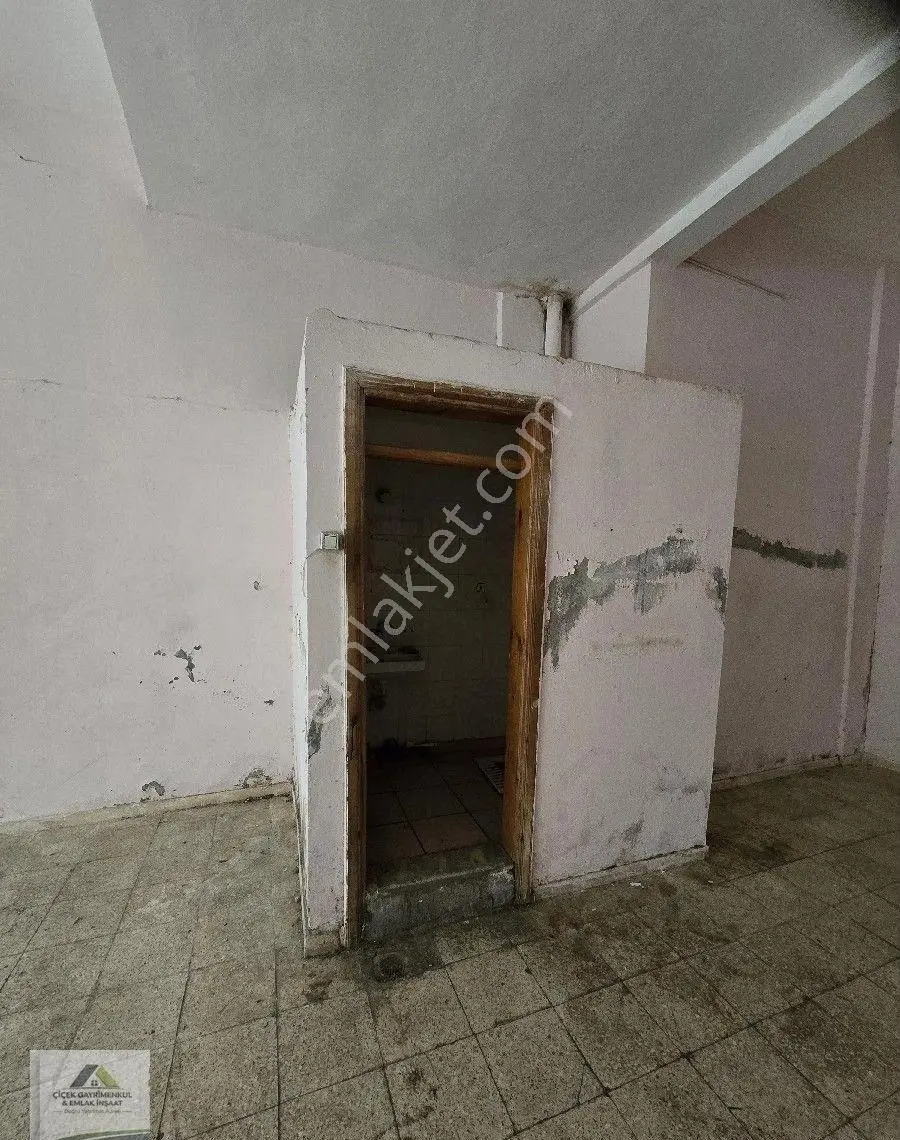 İpekyol Da Kiralık 100 M2 İşyeri (2 Adet) - Görsel 3