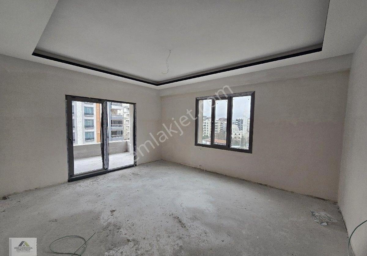 Atakent Mahallesinde Satılık Ultra Lüks Sıfır 4+1 Daire - Görsel 22