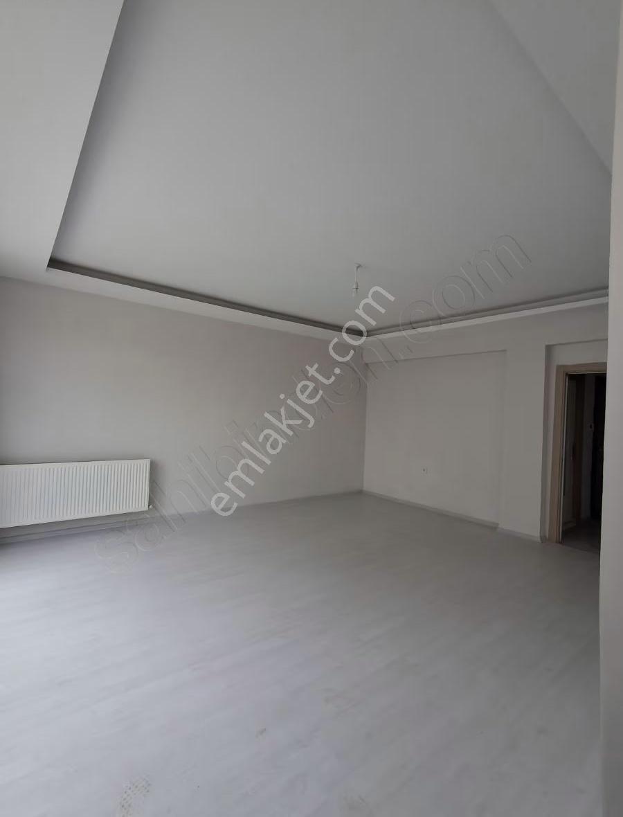 İkizler Gayrimenkul'den Karakavakta Kiralık 3+1 Yapılı Daire.. - Görsel 2