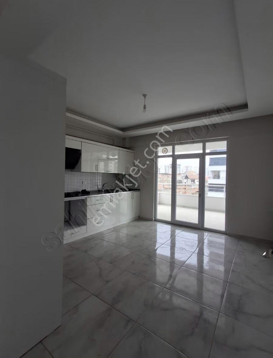 İkizler Gayrimenkul'den Karakavakta Kiralık 3+1 Yapılı Daire..
