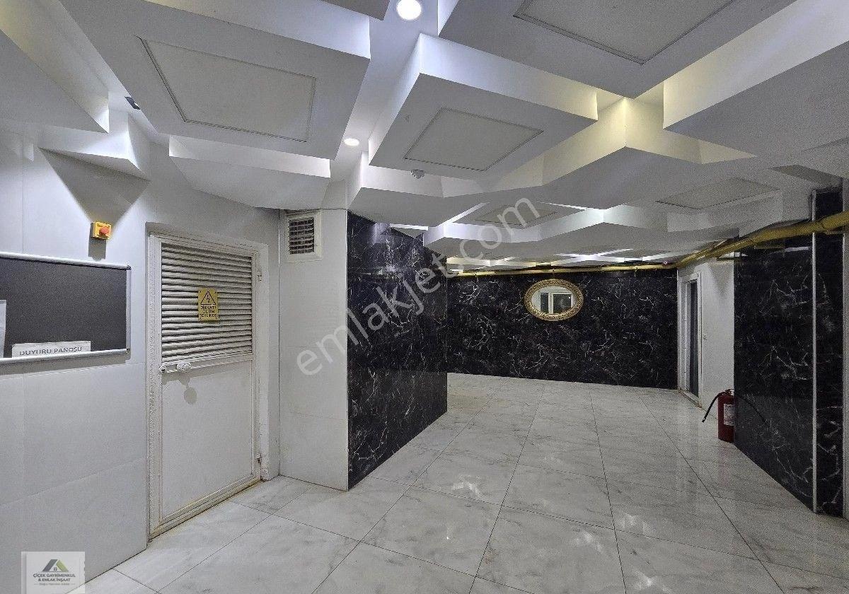 Karaköprü Akpiyar Mahallesinde Satılık 4+1 Daire