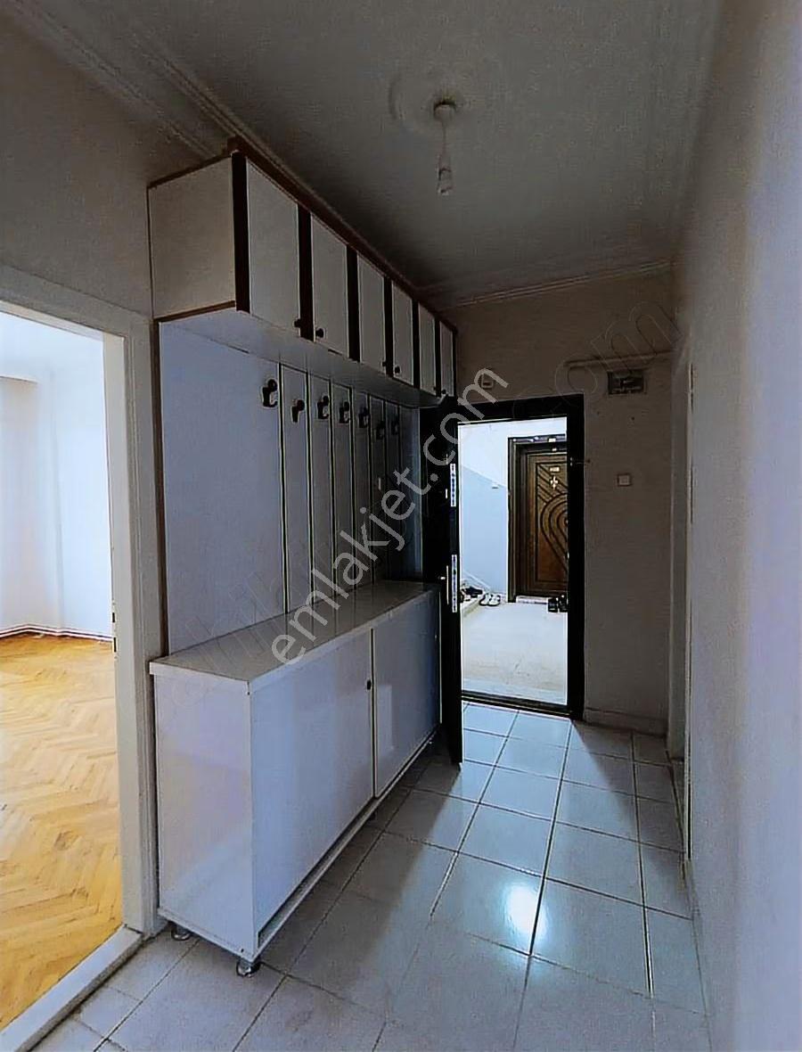 İkizler Gayrimenkul'den Fırat Mahallesi Kiralık 3+1 Daire.. - Görsel 2