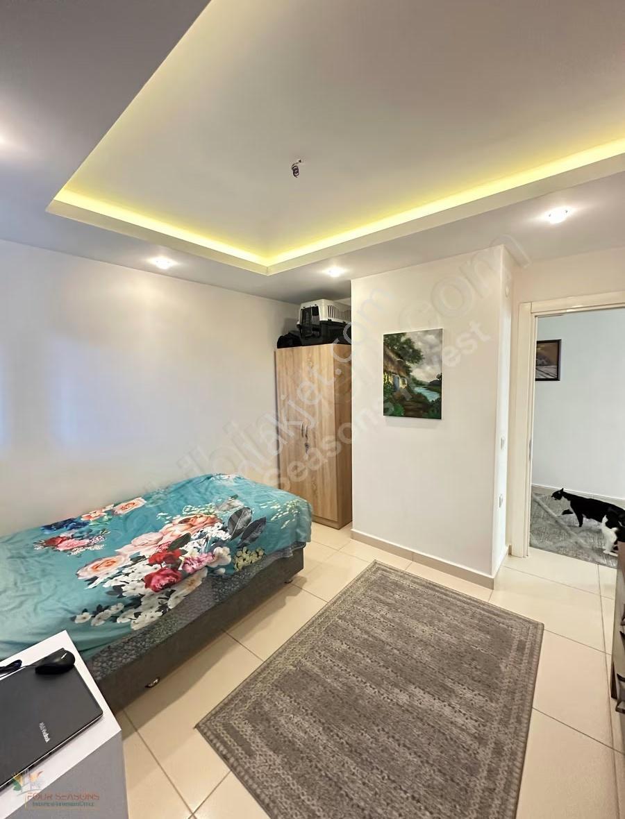 Kestelde Denize Yakın Lux Sitede 3+1 Dublex Geniş Daire - Görsel 5