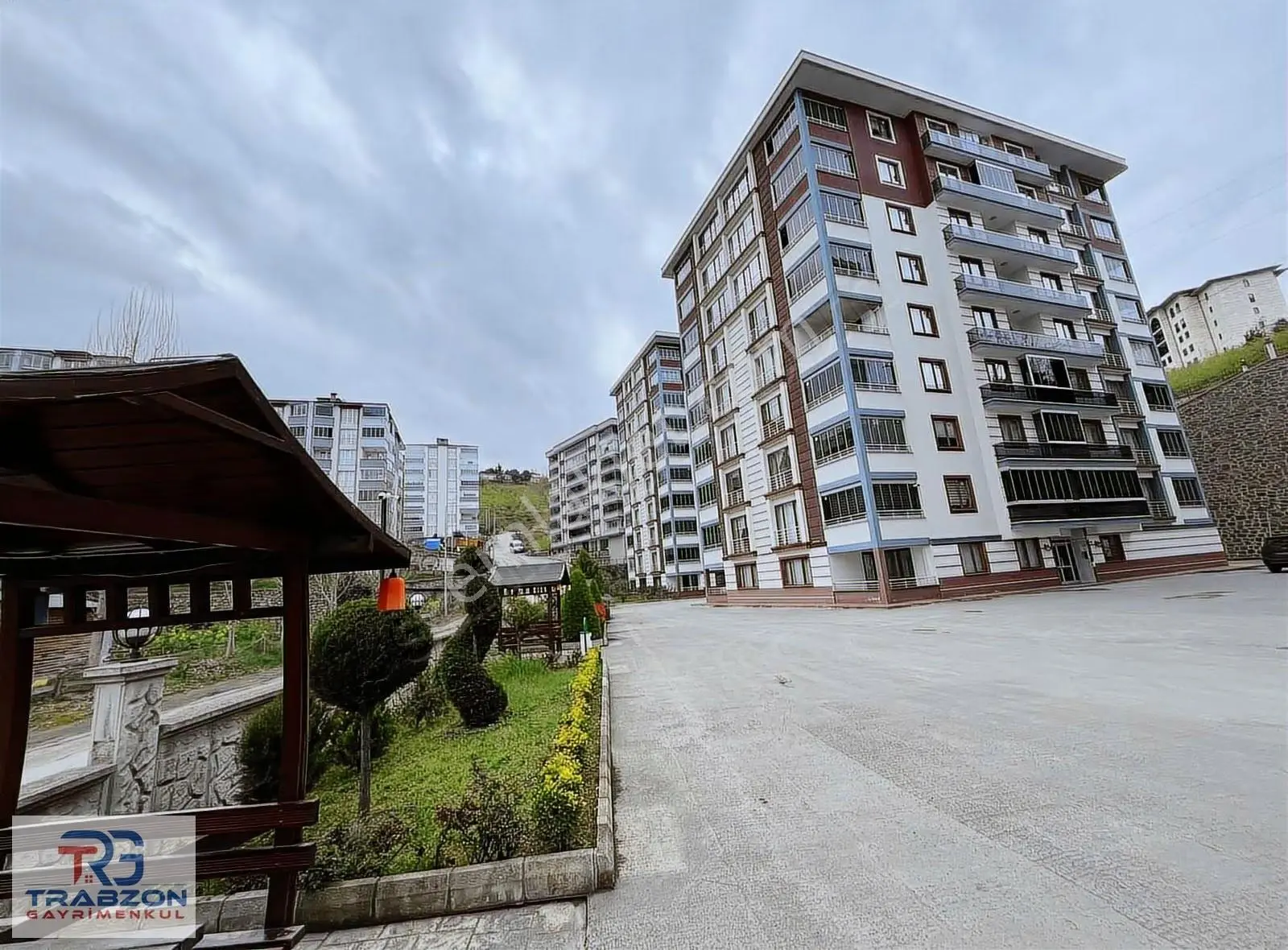 Çukurçayır Öz Kaymakılda Satılık Deniz Manzaralı 3+1 Daire