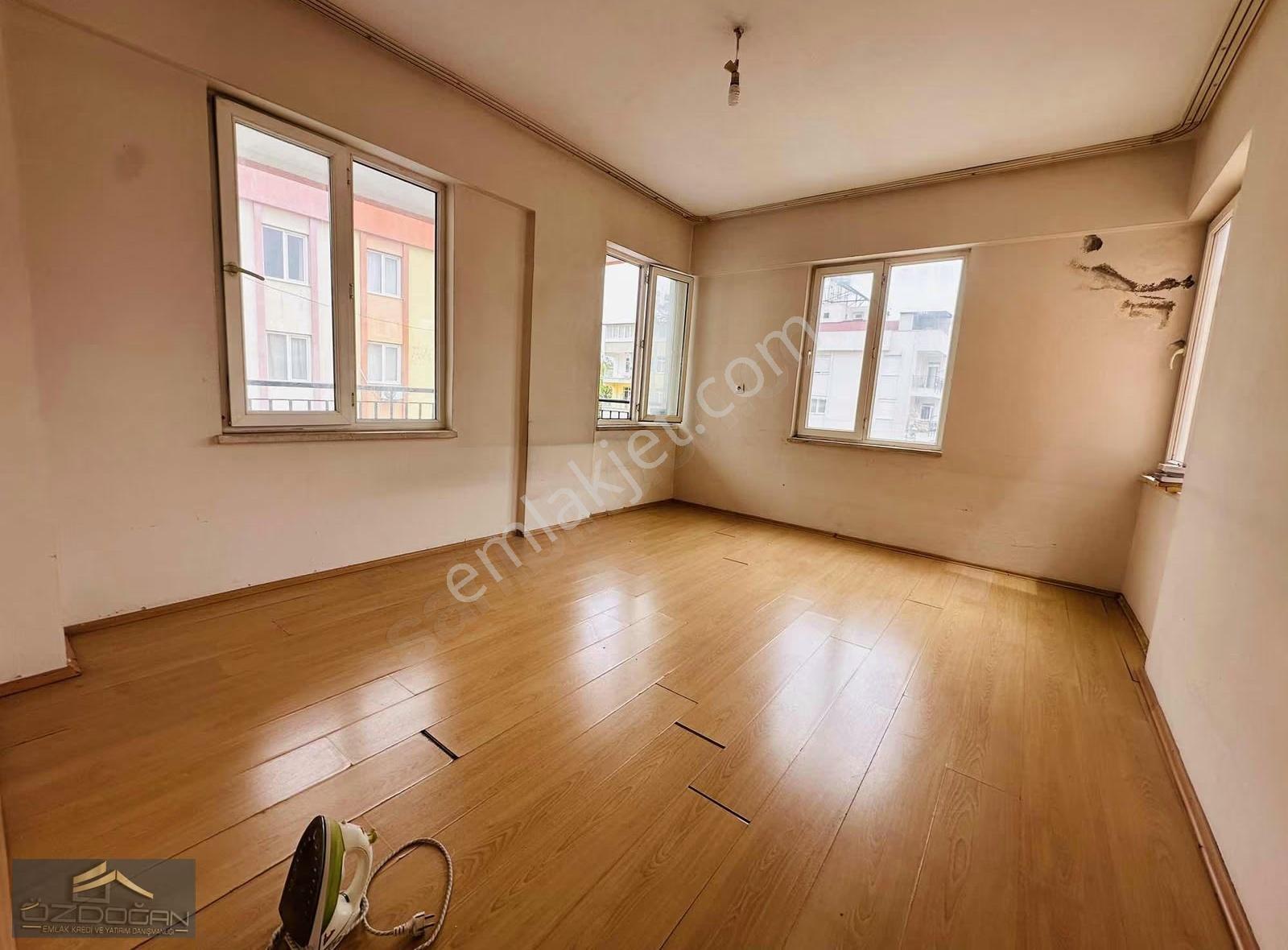 Özdoğan Emlaktan Kuzeyyaka Da 2+1 90m2 Katta Kiralık Daire
