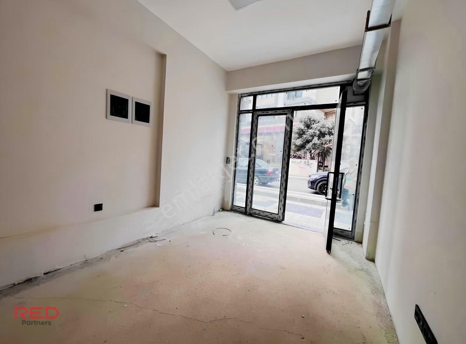Tuzla Cami Mahallesinde Sıfır Yola Cephe 20 M² Kiralık Dükkan - Görsel 12