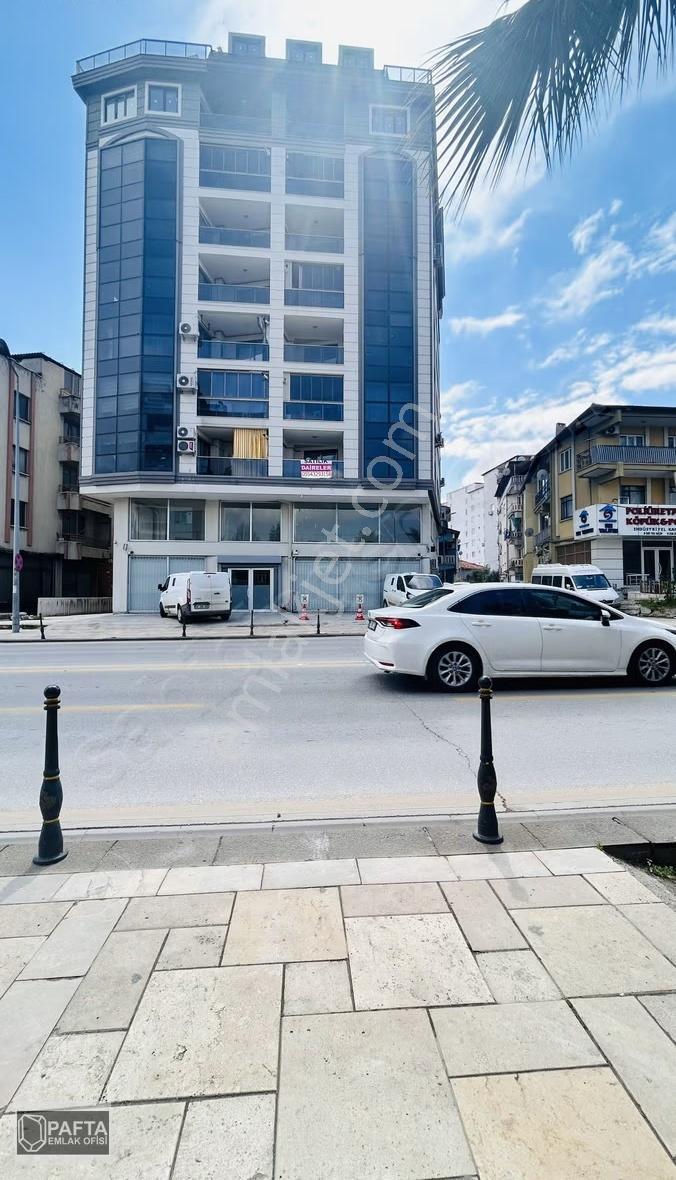 Atatürk Caddesi Üzeri Kiralık 900m2 İşyeri - Görsel 7