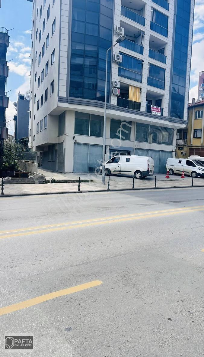 Atatürk Caddesi Üzeri Kiralık 900m2 İşyeri - Görsel 4