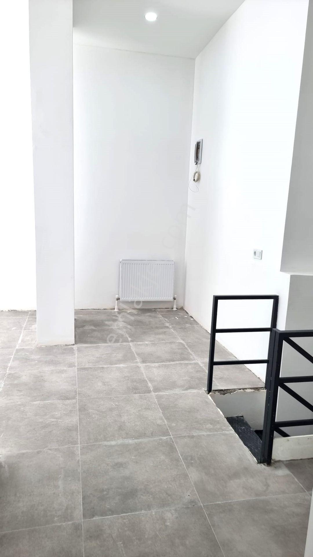 Caddebostan İskele Sk Üzeri Migros Tarafı 40 M2 Ön Kullanımlı - Görsel 20