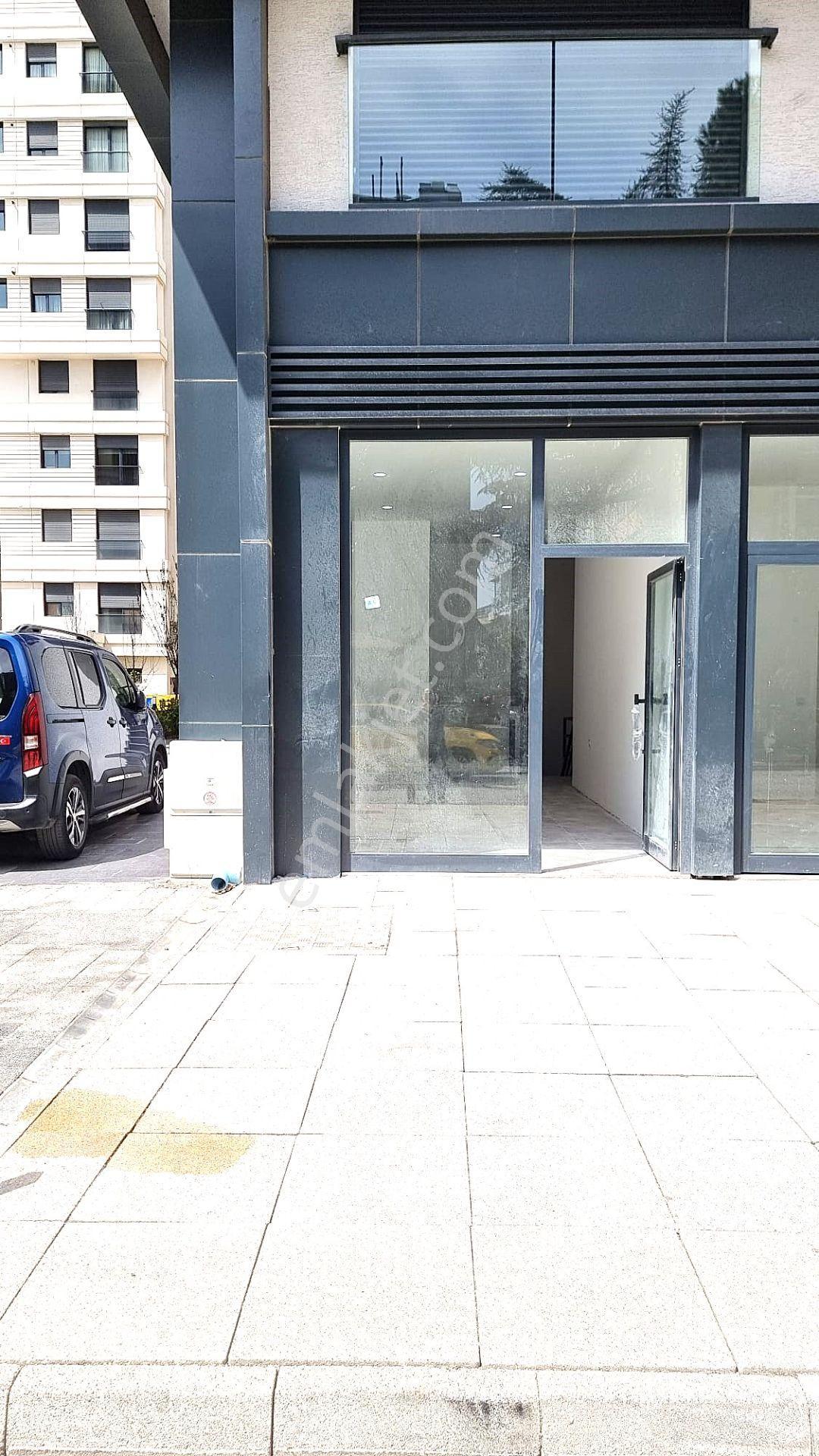 Caddebostan İskele Sk Üzeri Migros Tarafı 40 M2 Ön Kullanımlı - Görsel 8