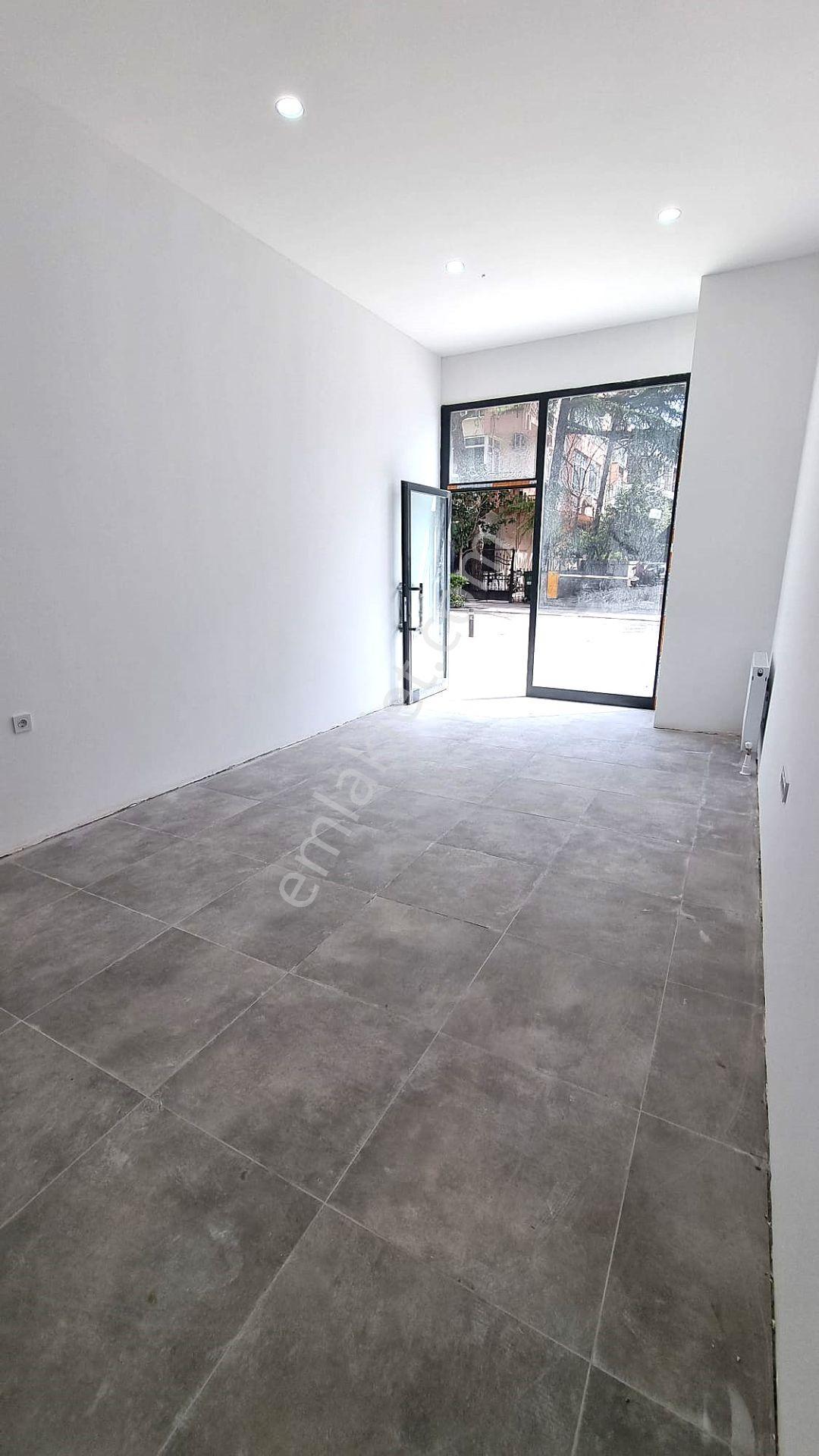 Caddebostan İskele Sk Üzeri Migros Tarafı 40 M2 Ön Kullanımlı - Görsel 16