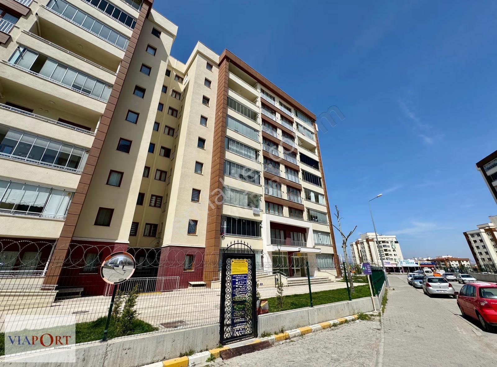Viaporttan Saraycık Toki Konutlarında 120 M2 Net 3+1 Fırsat - Görsel 9