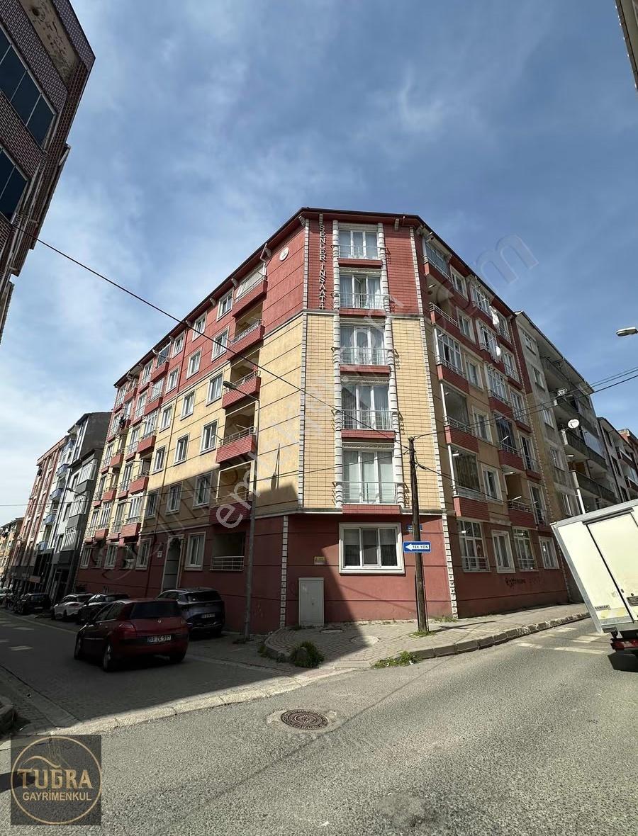 Tuğra'dan Reşadiye Mahallesinde Ara Kat 2+1 Kiralık Daire