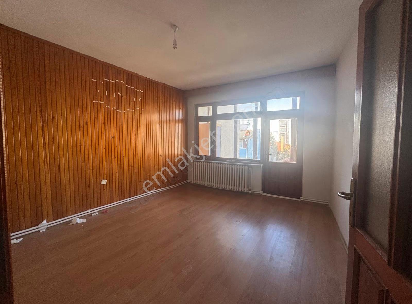Çarşı Merkezinde Geniş Ferah 3+1 165 M² Şömineli Kiralık Daire - Görsel 9