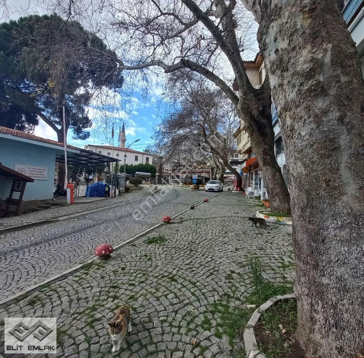 Altınoluk Köy Meydanında Kiralık 200 Metrekare Dükkan - Görsel 3