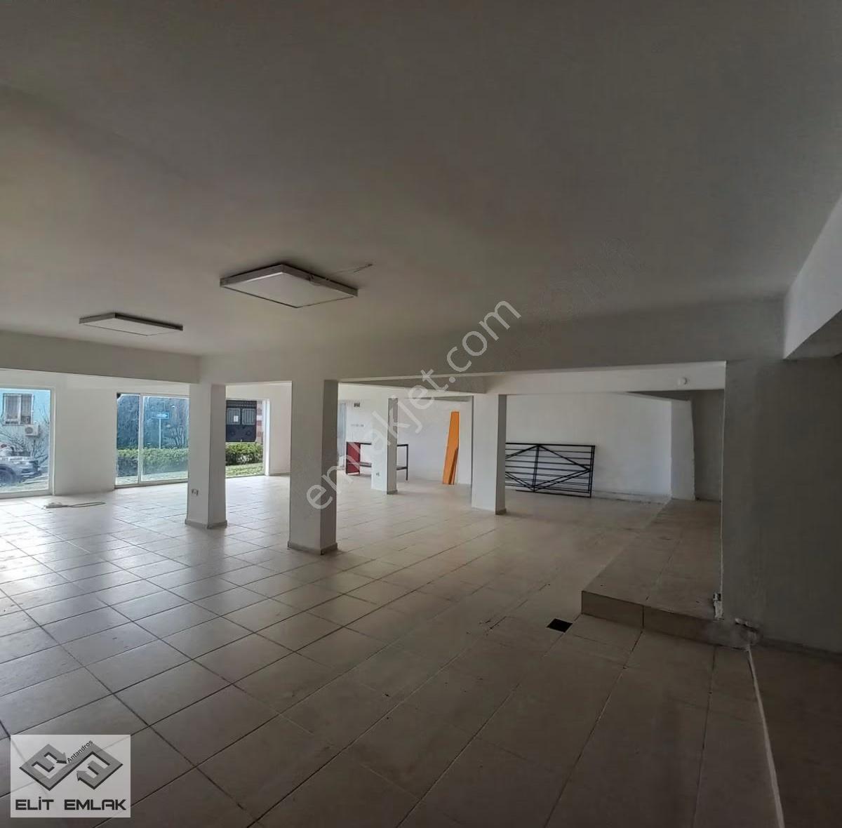 Altınoluk Köy Meydanında Kiralık 200 Metrekare Dükkan - Görsel 10