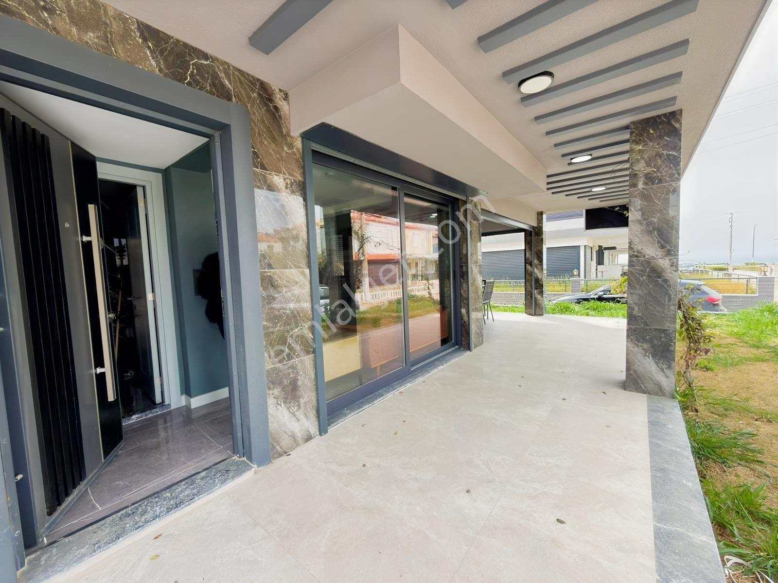 Denize Sıfır Sıtede Tamamen Yenilenmiş Mıhteşem Villa - Görsel 5
