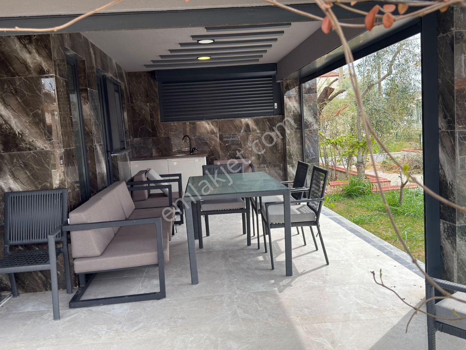 Denize Sıfır Sıtede Tamamen Yenilenmiş Mıhteşem Villa - Görsel 26