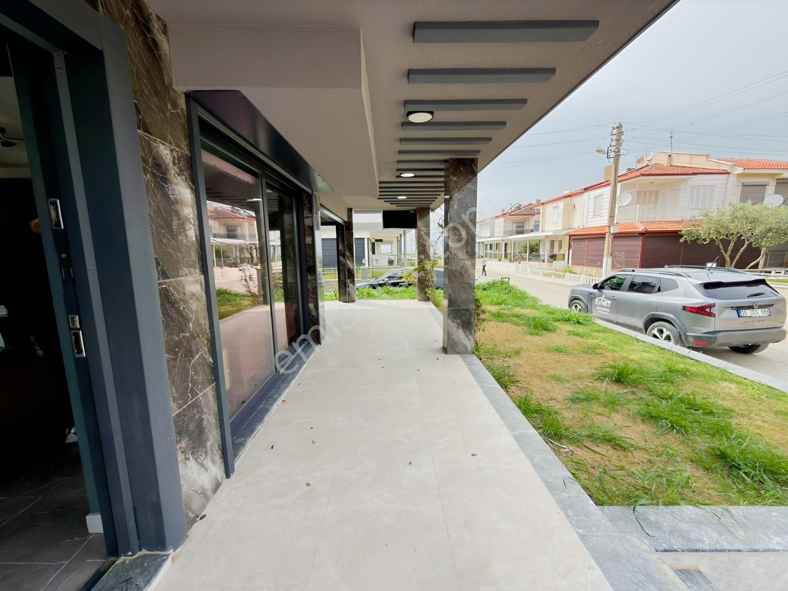 Denize Sıfır Sıtede Tamamen Yenilenmiş Mıhteşem Villa - Görsel 13