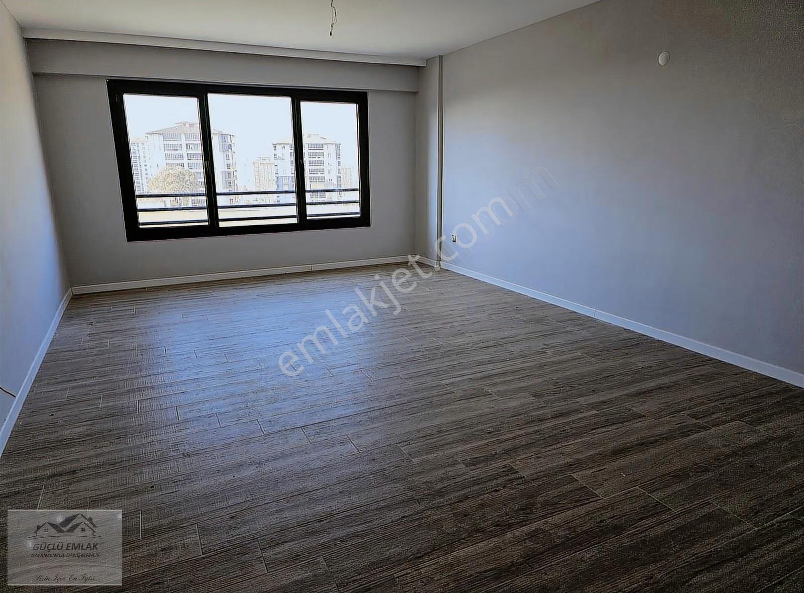 Uşak'ın En Prestijli Bölgesinde Ve Sitesinde Satılık Daire - Görsel 9